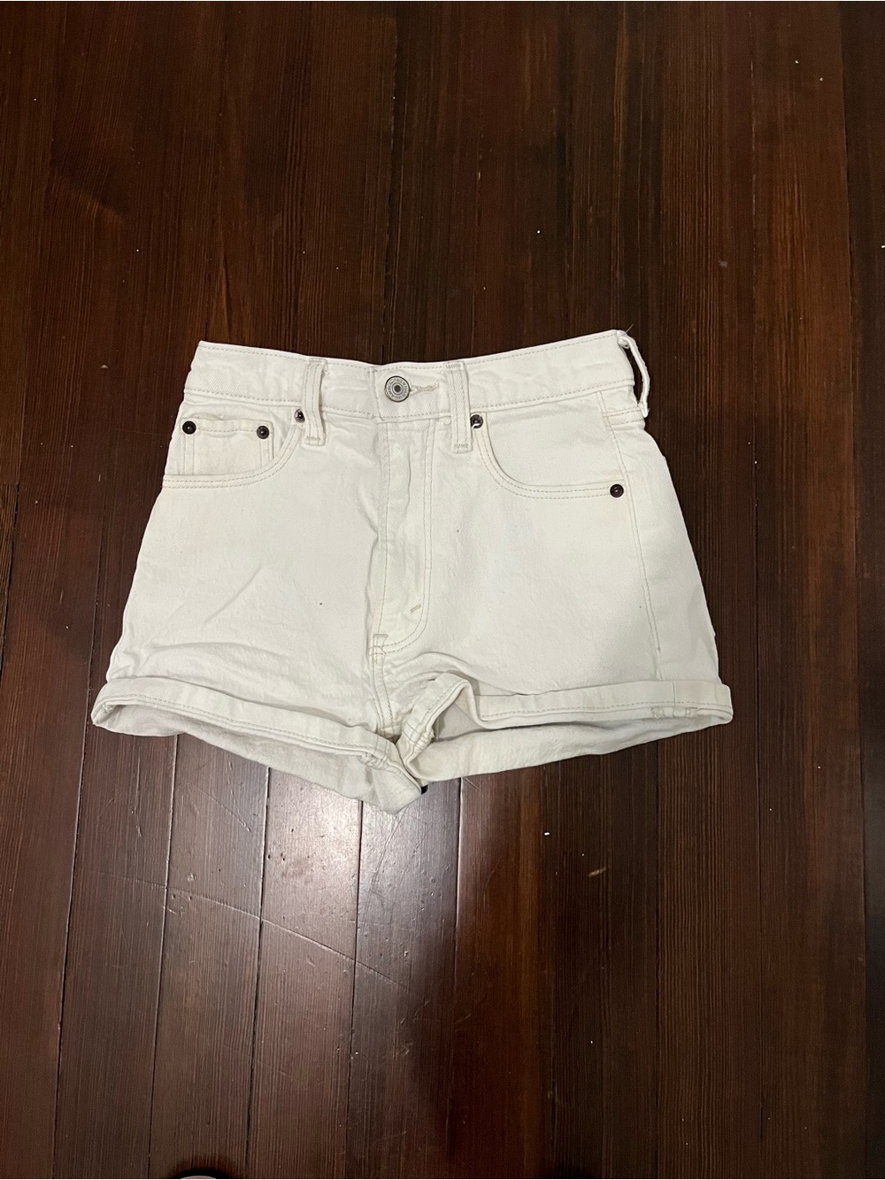 Abercrombie & Fitch The Mom Shorts High Rise 23W 000